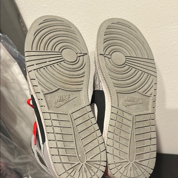 Jordan Sneakers with Red and Black Accents - Picture 4 of 5